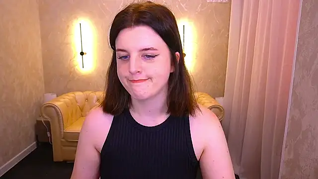 Snapshot of KristiFoxy chatting on 07.15.26 KristiFoxy online show from 07.15.26
