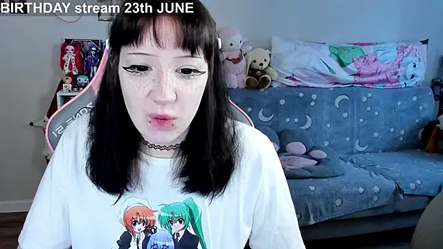 MollysLand online show from 06.18.26