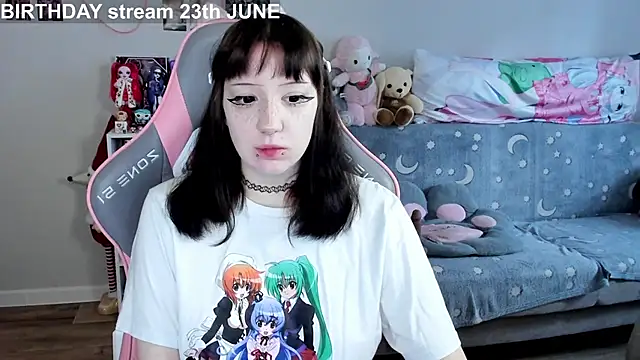 MollysLand online show from 06.18.26