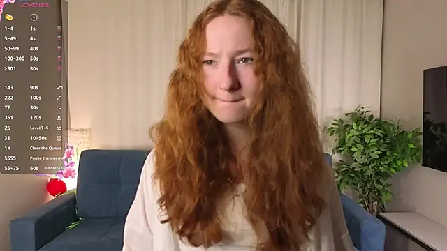 Snapshot of MaraButtrey chatting on 02.24.26 MaraButtrey online show from 02.24.26