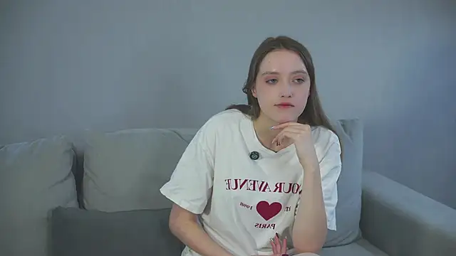 Snapshot of NenaWord chatting on 02.03.26 NenaWord online show from 02.03.26