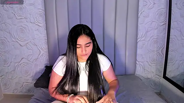 Lya dubois  online show from 03.05.26