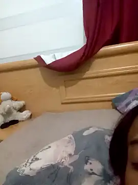 Snapshot of loveofpetitegirls34 chatting on 02.14.26 loveofpetitegirls34 online show from 02.14.26