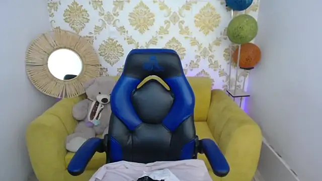 ALISS M  online show from 03.05.26