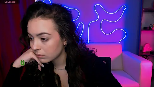 Snapshot of jennifer_sheil chatting on 02.24.26 jennifer sheil online show from 02.24.26