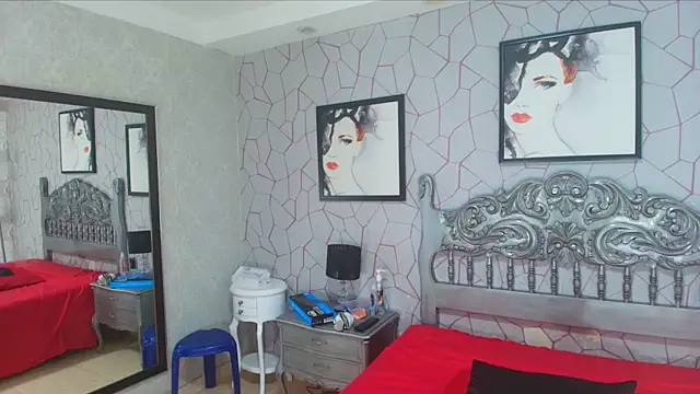 meganrousx online show from 04.12.26