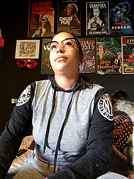 GingerLara online show from 02.06.26