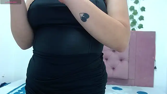 CarolRousee online show from 04.15.26