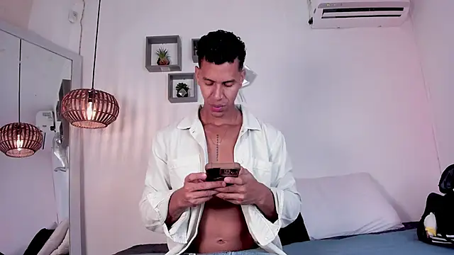 Royland Vega online show from 02.12.26