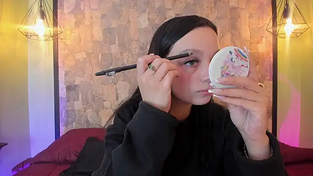 Elizabeth Ferrer online show from 02.18.26