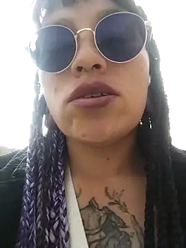 missfungi8 online show from 02.09.26