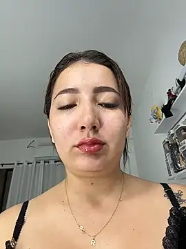 Snapshot of Arya___ chatting on 02.10.26 Arya online show from 02.10.26