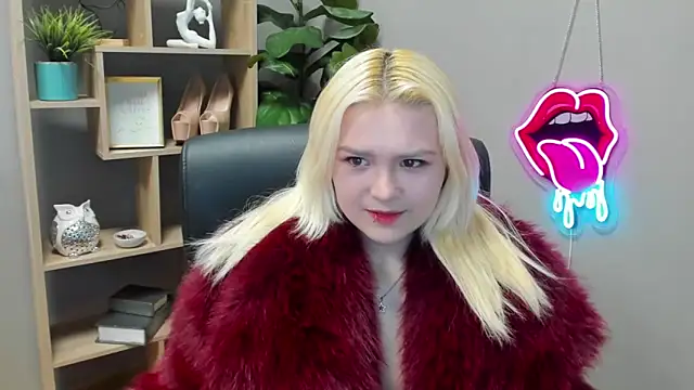 SweetLilyxo online show from 04.01.26