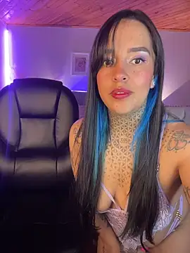 Annie Alicee online show from 04.15.26