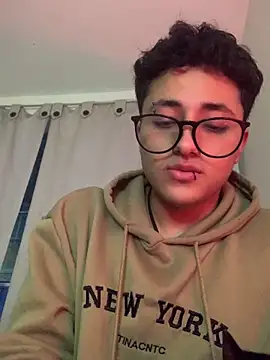 Snapshot of Adonibaskerville4 chatting on 02.08.26 Adonibaskerville4 online show from 02.08.26