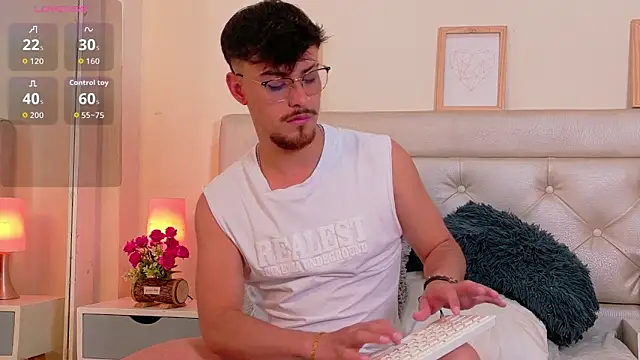 Aiden Gray online show from 02.26.26