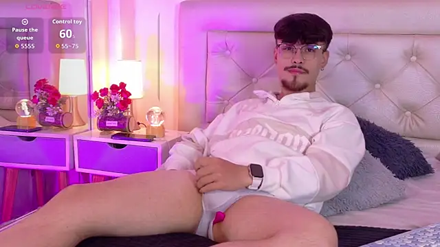 Aiden Gray online show from 06.08.26