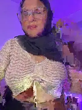 Amira-Awhada online show from 03.20.26