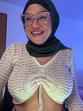 Amira-Awhada online show from 04.16.26