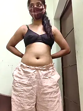 Snapshot of Kitti-Sharma chatting on 04.26.26 Kitti-Sharma online show from 04.26.26