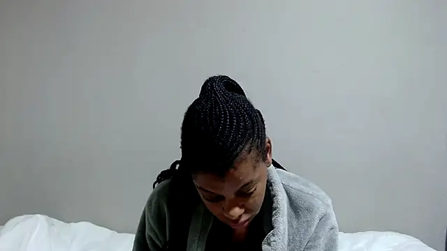 Snapshot of MzCoco chatting on 03.01.26 MzCoco online show from 03.01.26