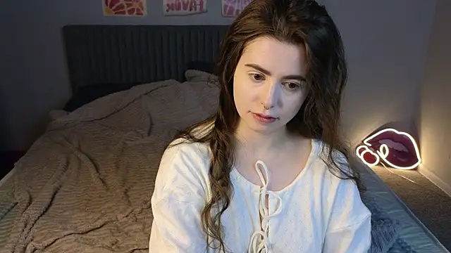 Snapshot of LovingWhisperr chatting on 02.20.26 LovingWhisperr online show from 02.20.26