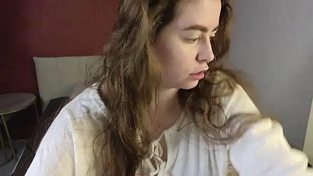 LovingWhisperr online show from 05.20.26
