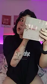 Daniellesins1 online show from 03.05.26