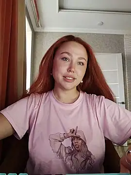 Snapshot of LolaaMint_ chatting on 02.04.26 LolaaMint online show from 02.04.26