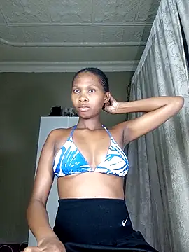 PussyFarrie online show from 04.14.26