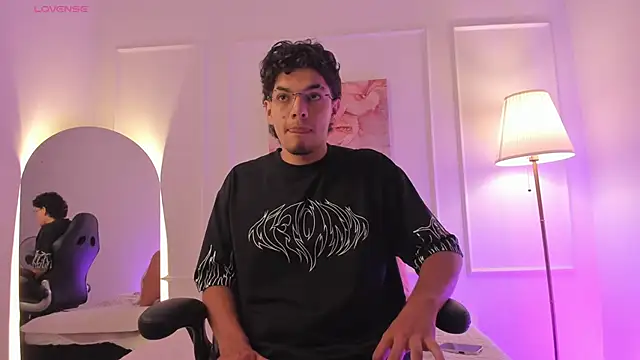 Snapshot of Axel_Creed chatting on 02.22.26 Axel Creed online show from 02.22.26