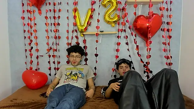 Snapshot of Eliotkinky chatting on 02.18.26 Eliotkinky online show from 02.18.26