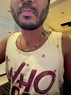 Snapshot of DaggerTie chatting on 02.13.26 DaggerTie online show from 02.13.26