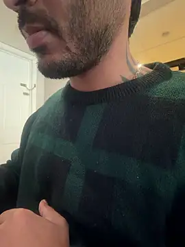 Snapshot of DaggerTie chatting on 02.24.26 DaggerTie online show from 02.24.26