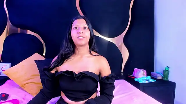 Snapshot of Vaneline2 chatting on 05.16.26 Vaneline2 online show from 05.16.26