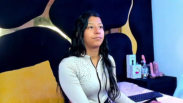 Snapshot of Vaneline2 chatting on 05.22.26 Vaneline2 online show from 05.22.26