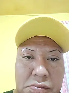 Snapshot of perrit17 chatting on 04.14.26 perrit17 online show from 04.14.26