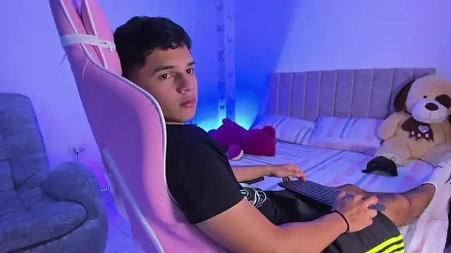 Adrian Prime  online show from 04.18.26