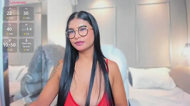 MiaSmit  online show from 02.28.26