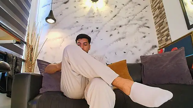 Snapshot of Max_Hornye chatting on 02.16.26 Max Hornye online show from 02.16.26