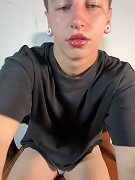 ARON LUXX online show from 03.20.26