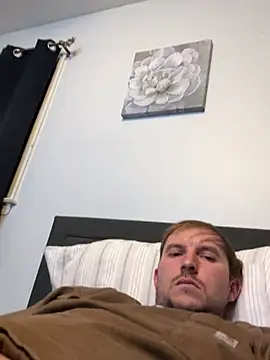 youngandhung2002 online show from 02.05.26