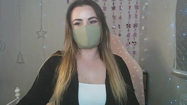 Avelina1 online show from 04.15.26