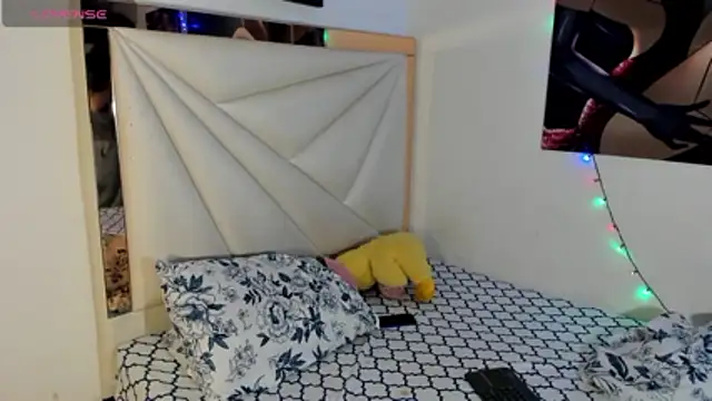 Snapshot of ale-noah chatting on 02.28.26 ale-noah online show from 02.28.26