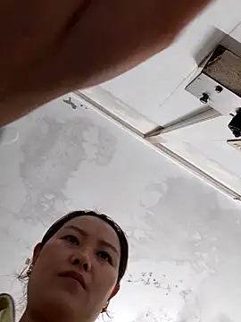 Jennie dogy online show from 04.15.26