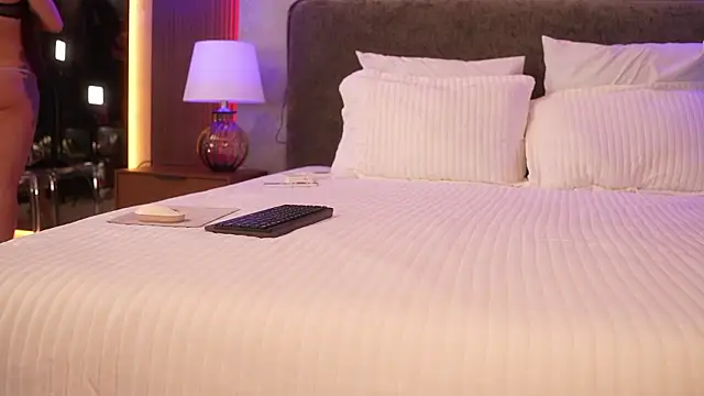 Snapshot of Loona_Dancer chatting on 02.24.26 Loona Dancer online show from 02.24.26