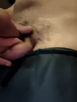 Snapshot of Crilea chatting on 02.17.26 Crilea online show from 02.17.26