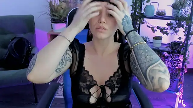 Snapshot of NeoGeisha chatting on 03.10.26 NeoGeisha online show from 03.10.26