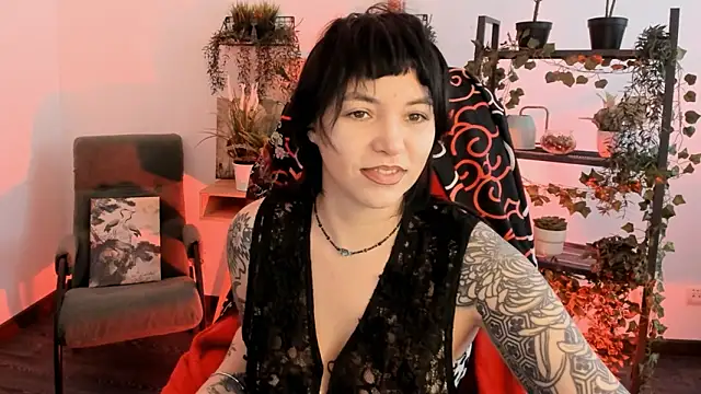 Snapshot of NeoGeisha chatting on 03.17.26 NeoGeisha online show from 03.17.26