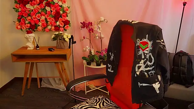 Snapshot of NeoGeisha chatting on 04.08.26 NeoGeisha online show from 04.08.26